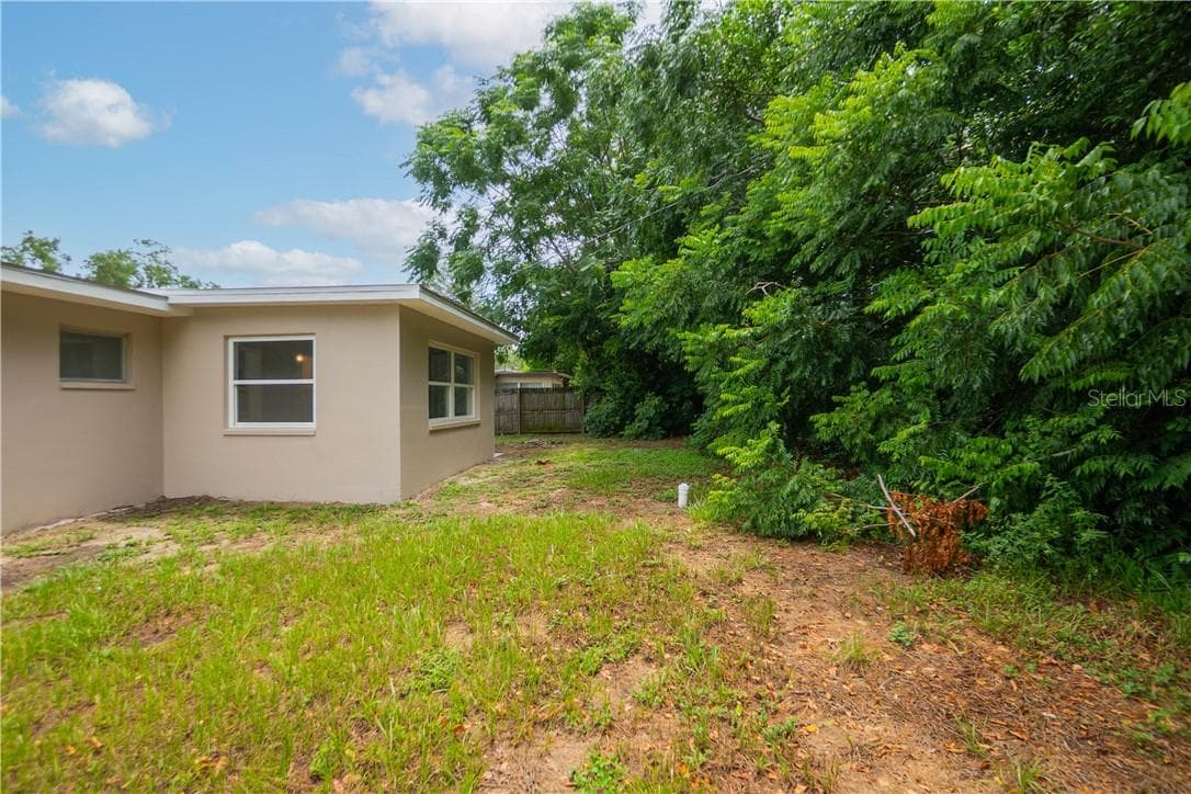 Single Family Residence at 8 S Osceola ST, BEVERLYHILLS FL 34465, Beverly Hills, photo 25 of 26