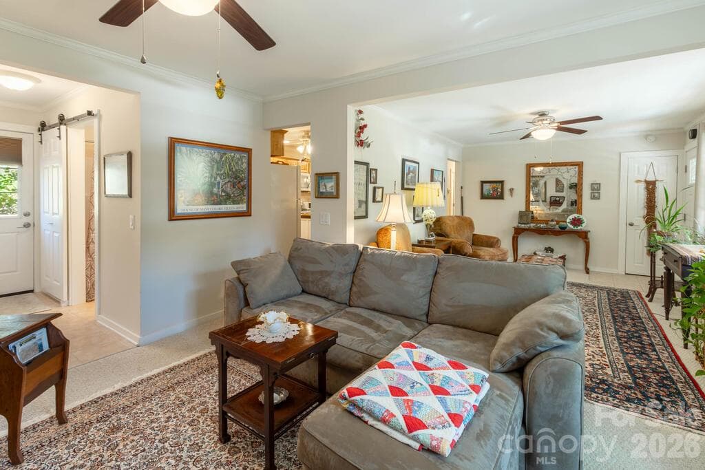 Single Family Residence at 115 Rolling Hills Drive, Franklin, photo 7 of 46