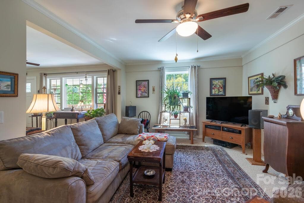 Single Family Residence at 115 Rolling Hills Drive, Franklin, photo 9 of 46