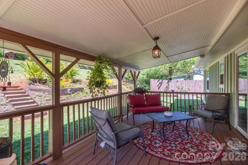 Single Family Residence at 115 Rolling Hills Drive, Franklin, photo 21 of 46