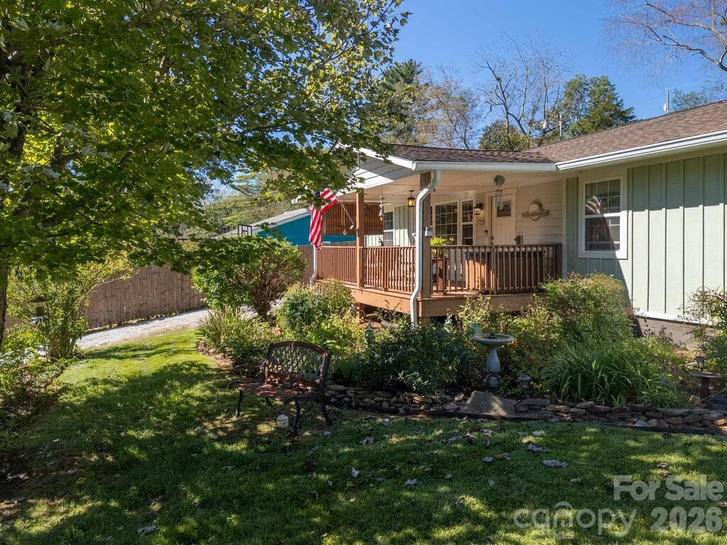 Single Family Residence at 115 Rolling Hills Drive, Franklin, photo 39 of 46