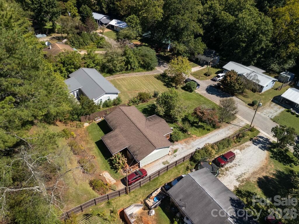 Single Family Residence at 115 Rolling Hills Drive, Franklin, photo 44 of 46