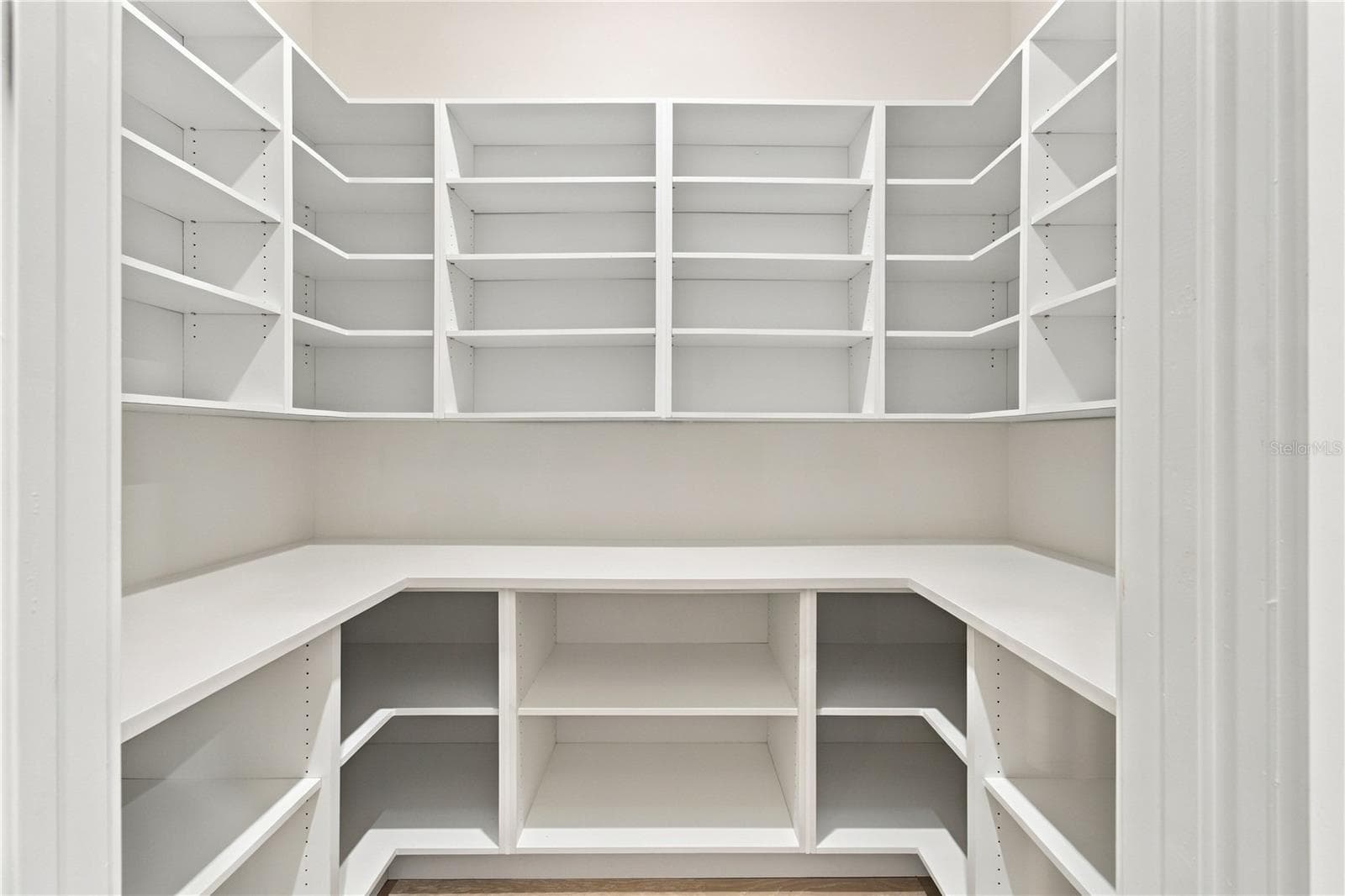 Pantry - 3615 S LIGHTNER DR, TAMPA