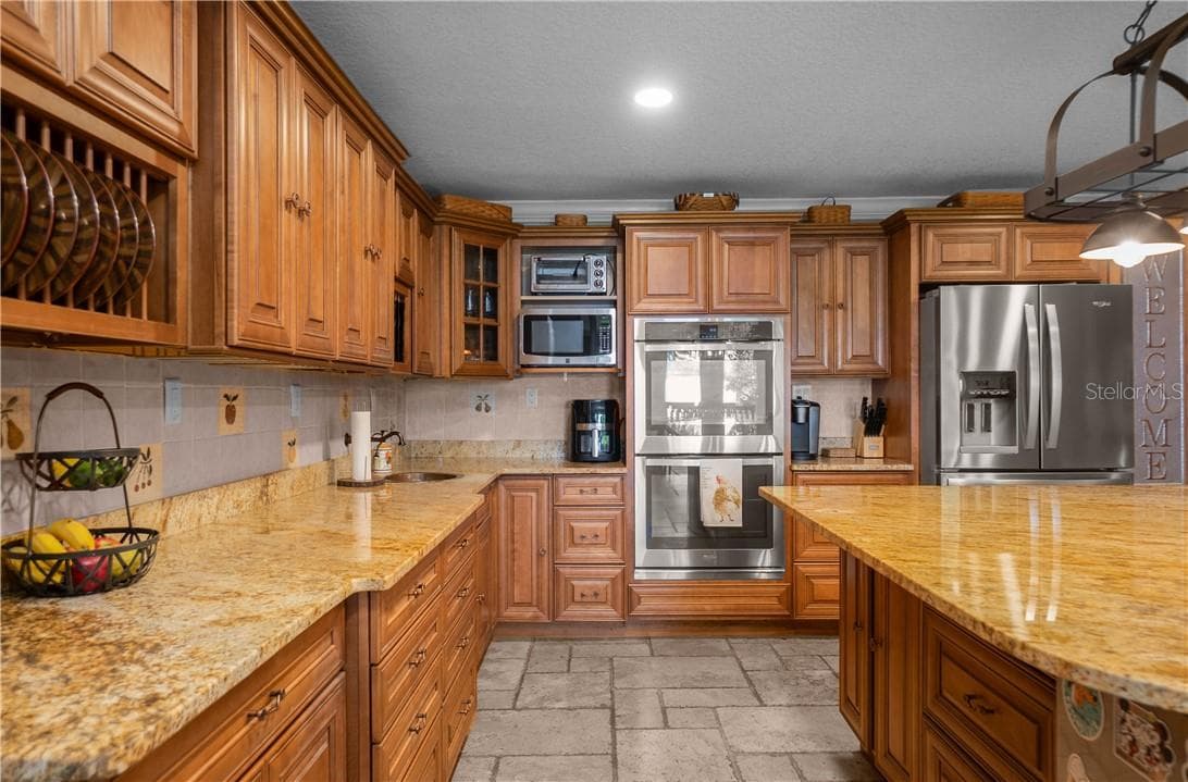 Single Family Residence at 85 S Hunting Lodge DR, INVERNESS FL 34453, photo 19 of 86