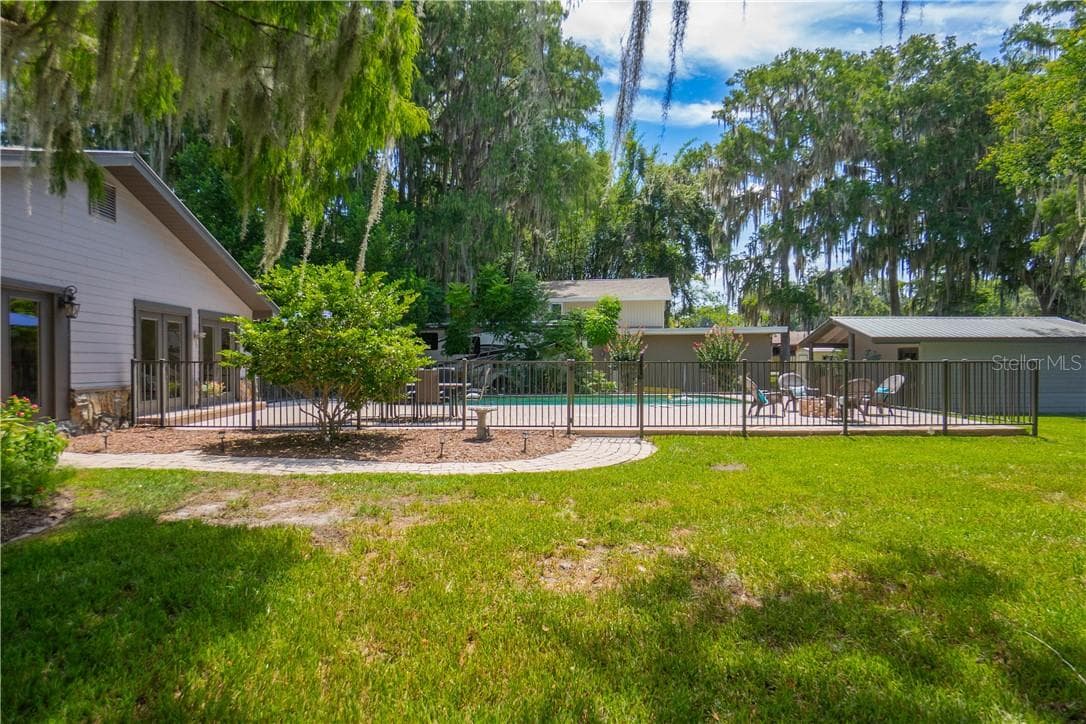 Single Family Residence at 85 S Hunting Lodge DR, INVERNESS FL 34453, photo 60 of 86