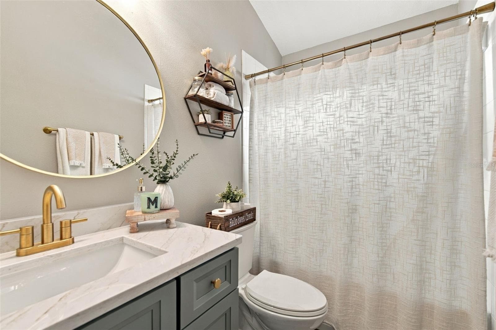 Single Family Residence at 8335 CANTERBURY LAKE BLVD, TAMPA, photo 21 of 70