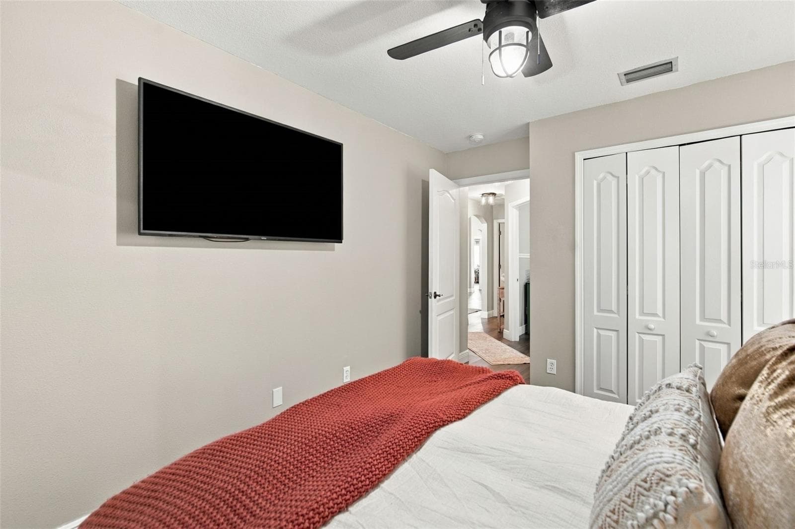 Single Family Residence at 8335 CANTERBURY LAKE BLVD, TAMPA, photo 26 of 70