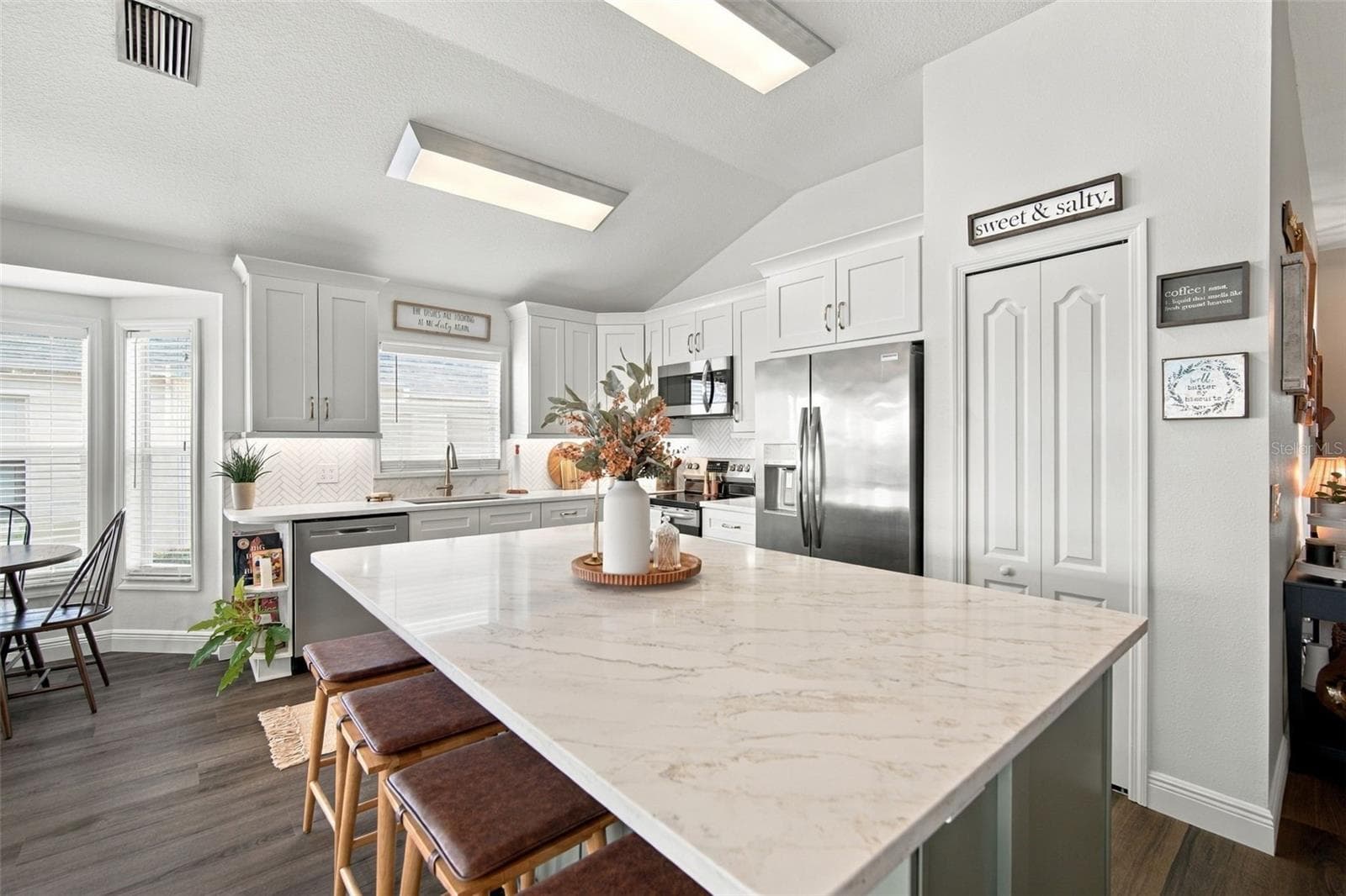 Single Family Residence at 8335 CANTERBURY LAKE BLVD, TAMPA, photo 27 of 70