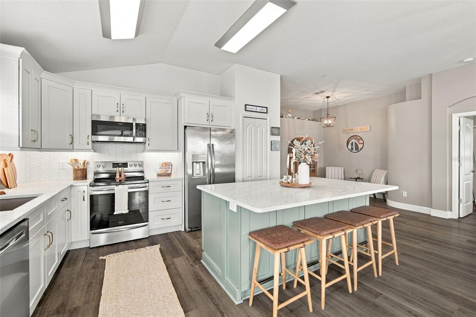 Single Family Residence at 8335 CANTERBURY LAKE BLVD, TAMPA, photo 29 of 70