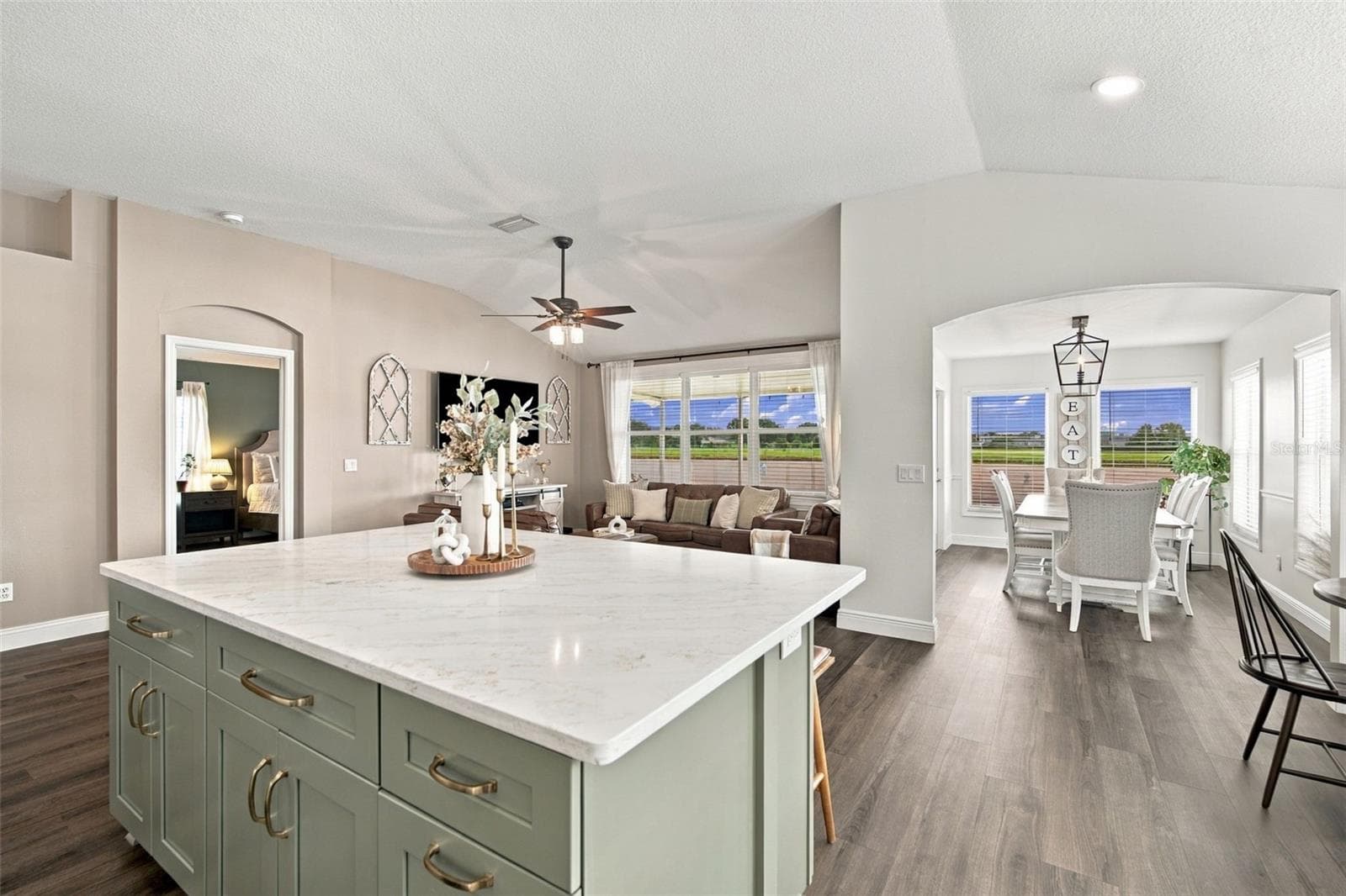 Single Family Residence at 8335 CANTERBURY LAKE BLVD, TAMPA, photo 33 of 70