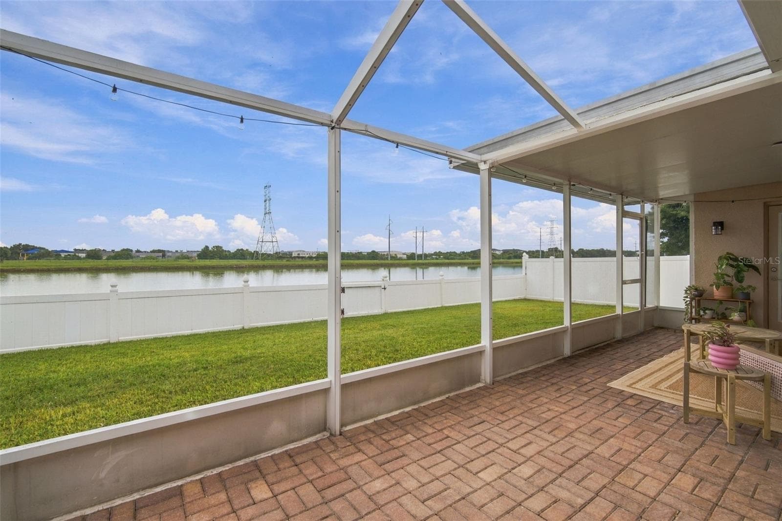 Single Family Residence at 8335 CANTERBURY LAKE BLVD, TAMPA, photo 48 of 70