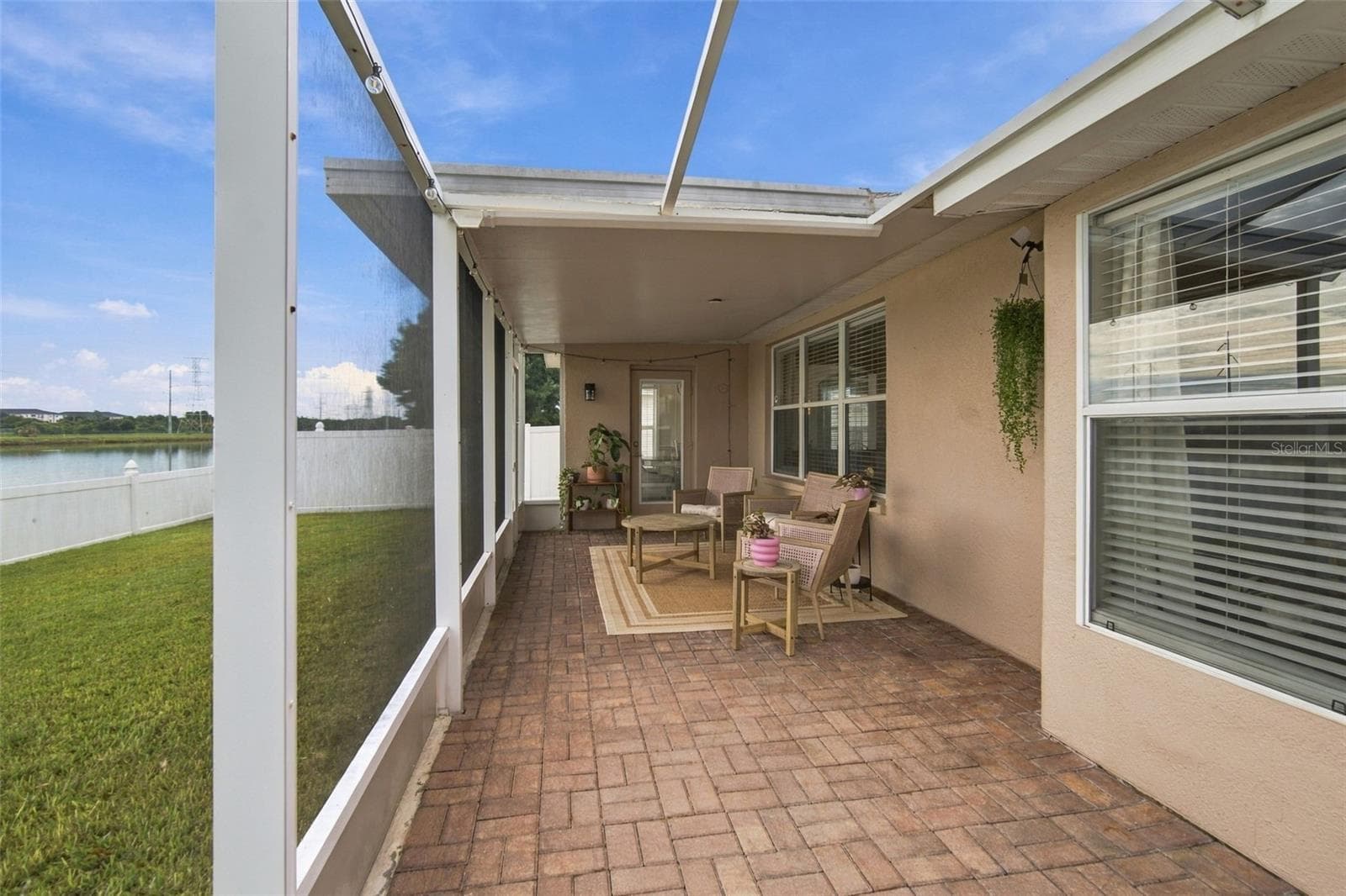 Single Family Residence at 8335 CANTERBURY LAKE BLVD, TAMPA, photo 49 of 70