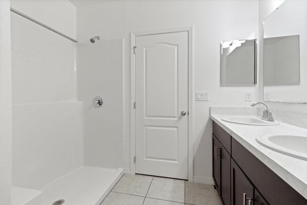 Single Family Residence at 1200 WAHNETA DR, KISSIMMEE, photo 14 of 48