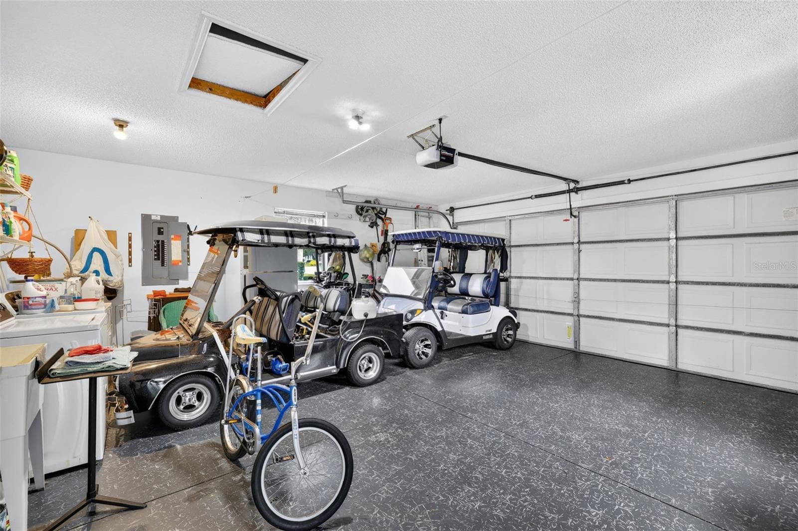 Garage/Laundry - 1436 W SCHWARTZ BLVD, LADY LAKE