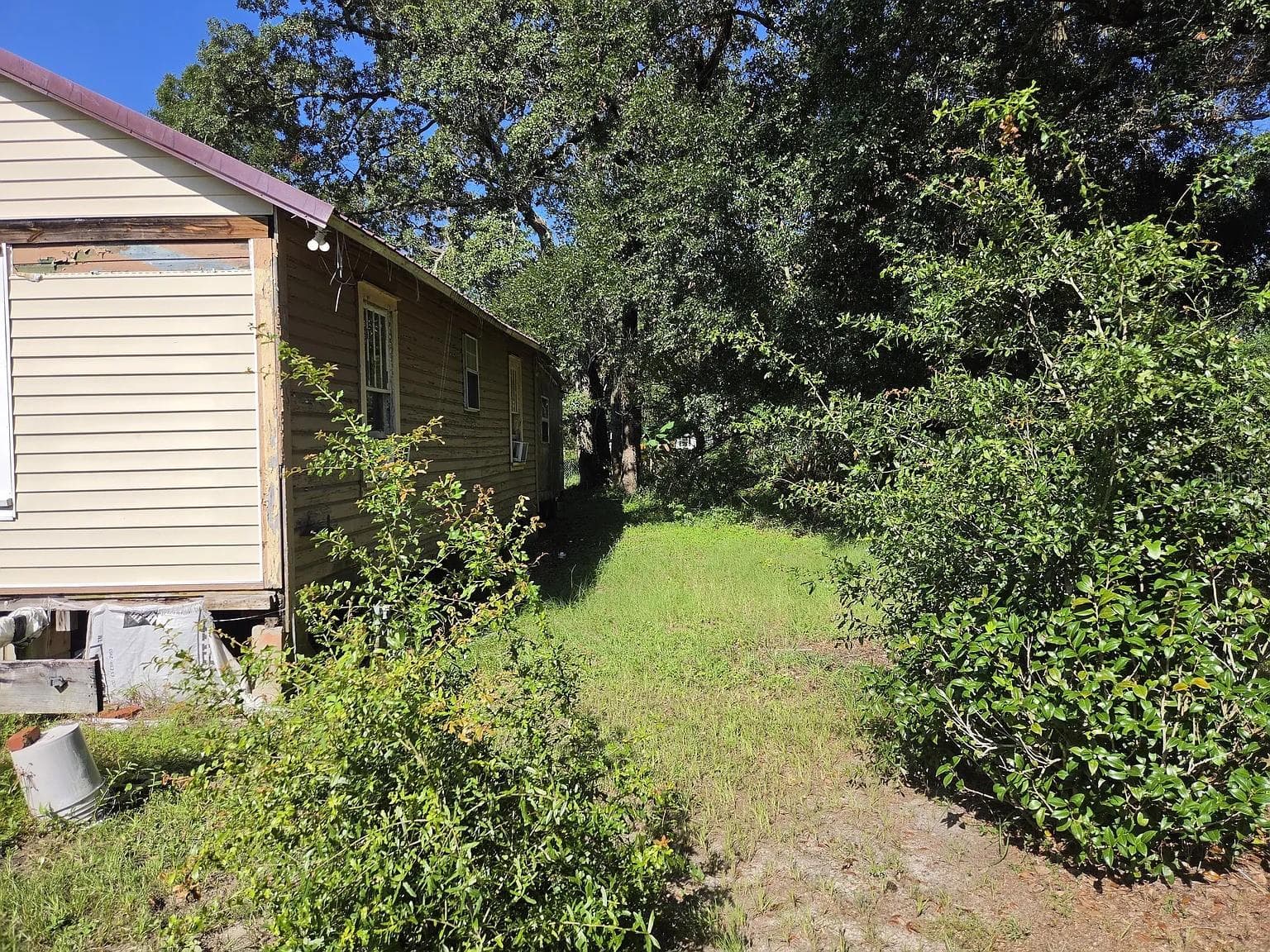 Single Family Residence at 1201 LOWNDE AVE, PENSACOLA, photo 9 of 10