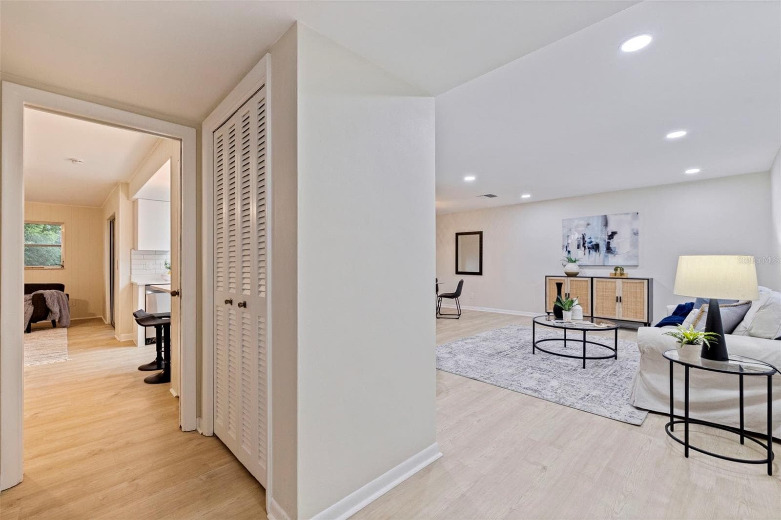 Single Family Residence at 1011 MACRAE AVE, CLEARWATER, photo 5 of 35