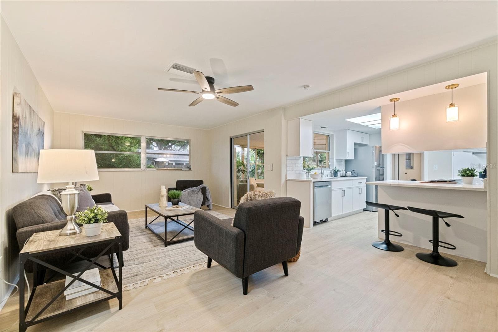 Single Family Residence at 1011 MACRAE AVE, CLEARWATER, photo 18 of 35