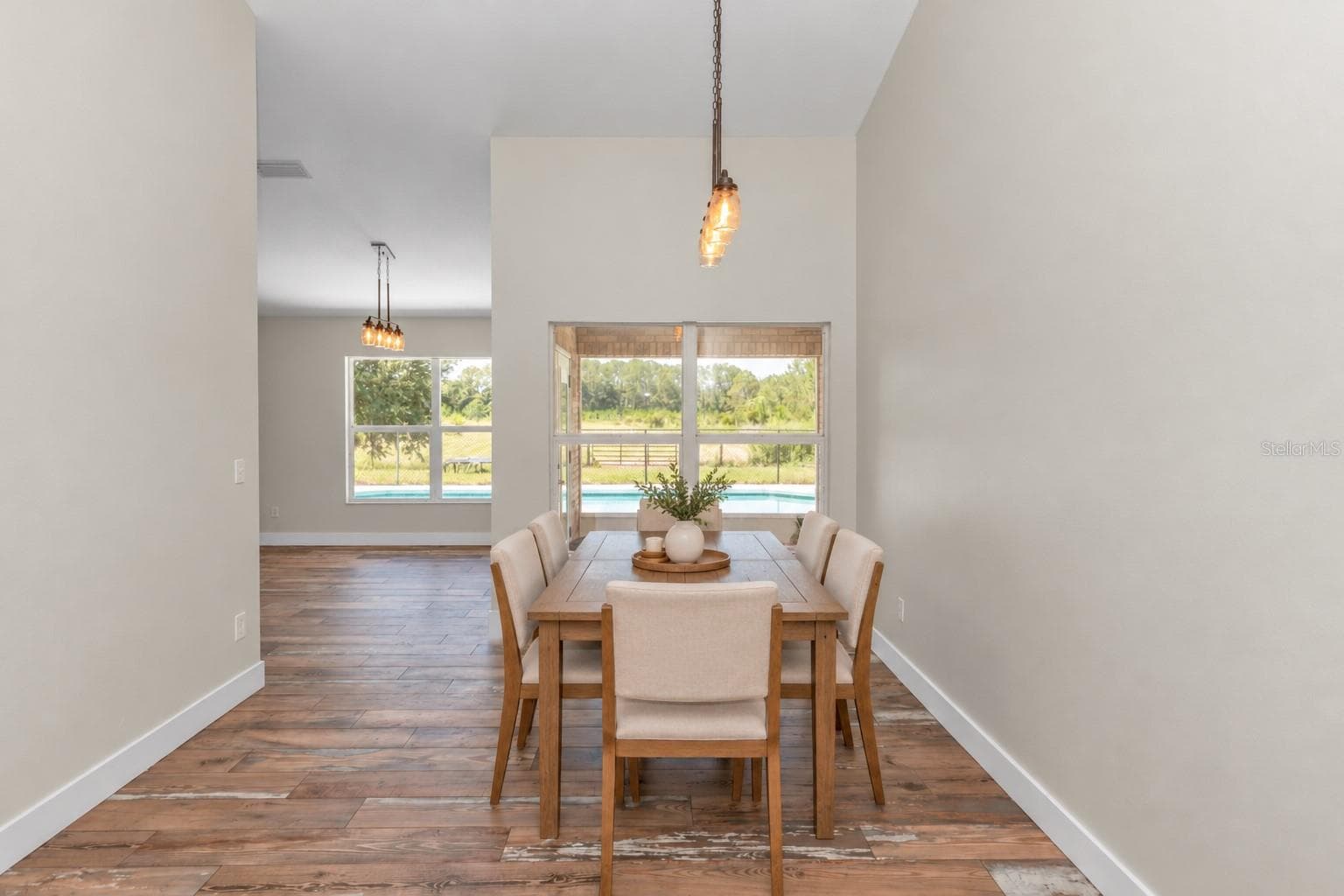 Single Family Residence at 1005 WHISPRING CREEK WAY, OSTEEN, photo 6 of 38