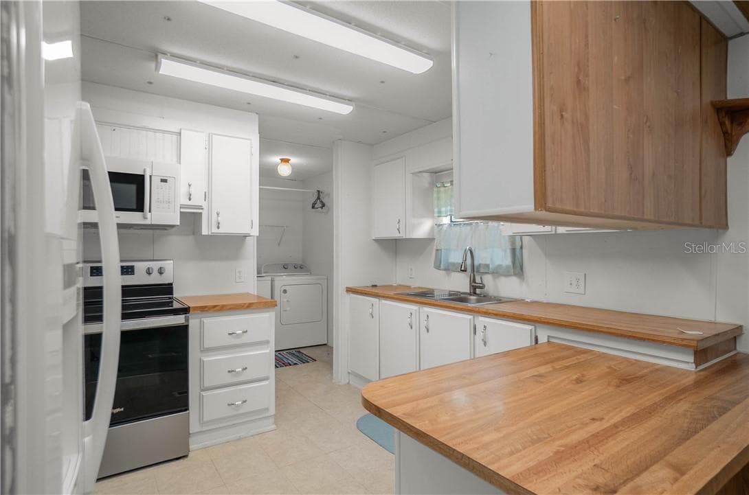 Residential at 7892 W Missy PL, DUNNELLON FL 34433, Dunnellon, photo 10 of 33