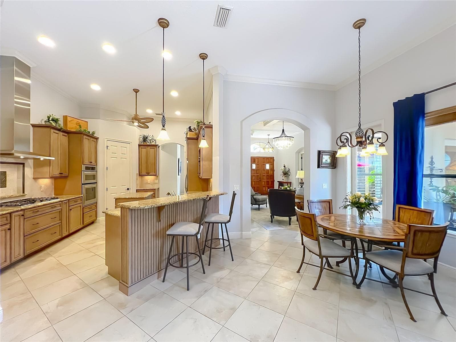 Breakfast nook - 7456 POINTE VENEZIA DR, ORLANDO