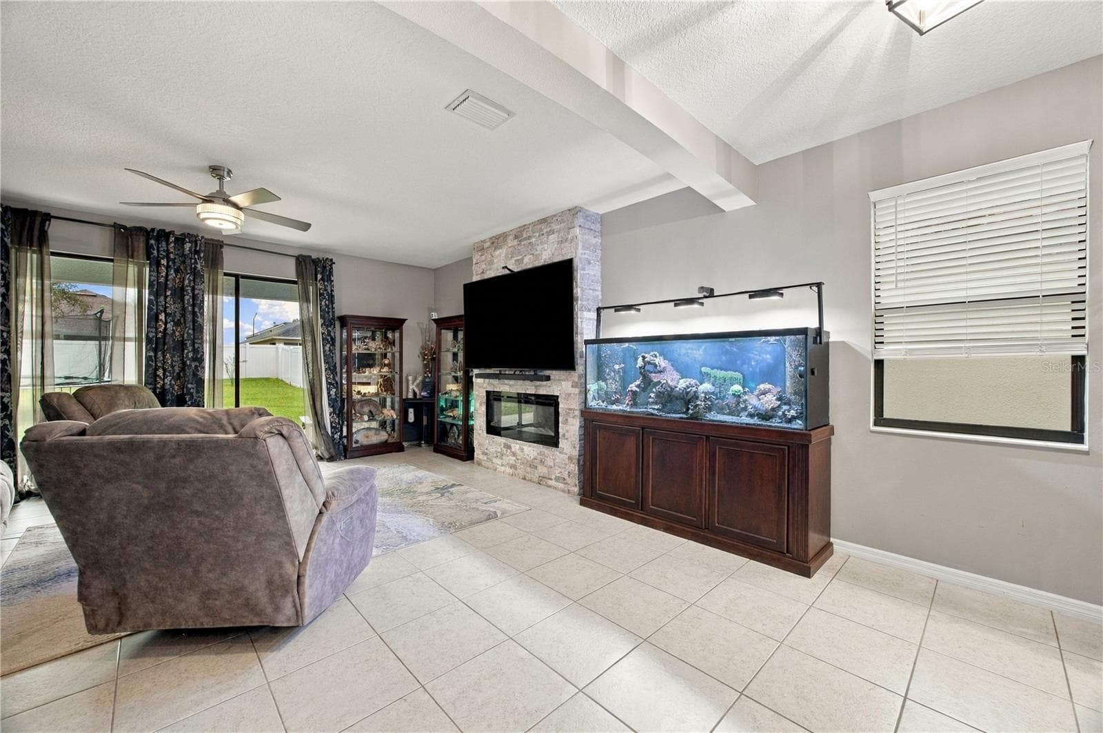 Single Family Residence at 837 OLD WINDSOR WAY, SPRING HILL, photo 14 of 43