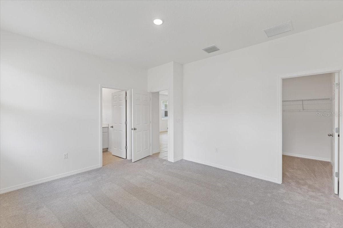 Single Family Residence at 9124 WILDLIGHT TRL, WILDWOOD, photo 3 of 20