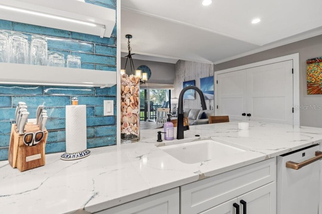 Condominium at 2055 GULF OF MEXICO DR #G2-213, LONGBOAT KEY, photo 97 of 122