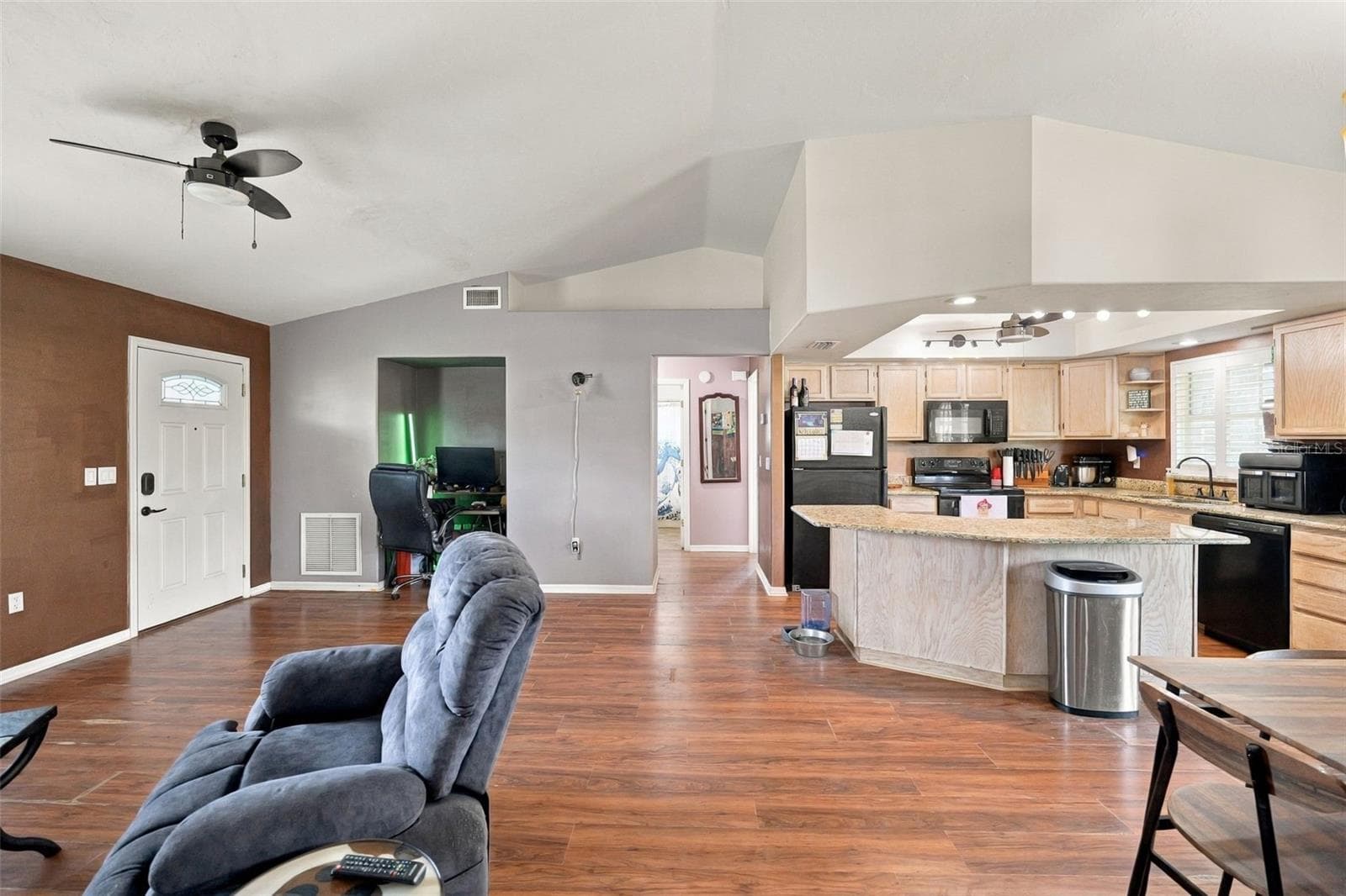 Single Family Residence at 4206 LOQUAT RD, SEBRING, photo 8 of 27