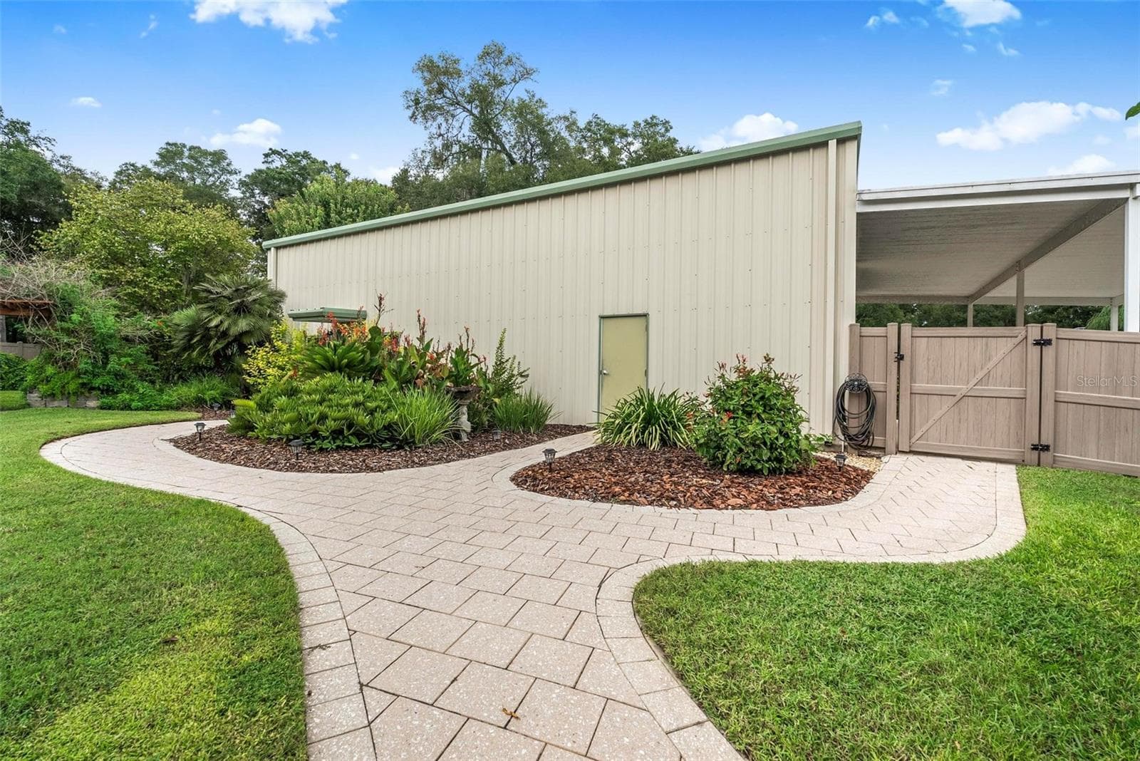 Single Family Residence at 2150 W DALE CIR, DELAND, photo 95 of 100