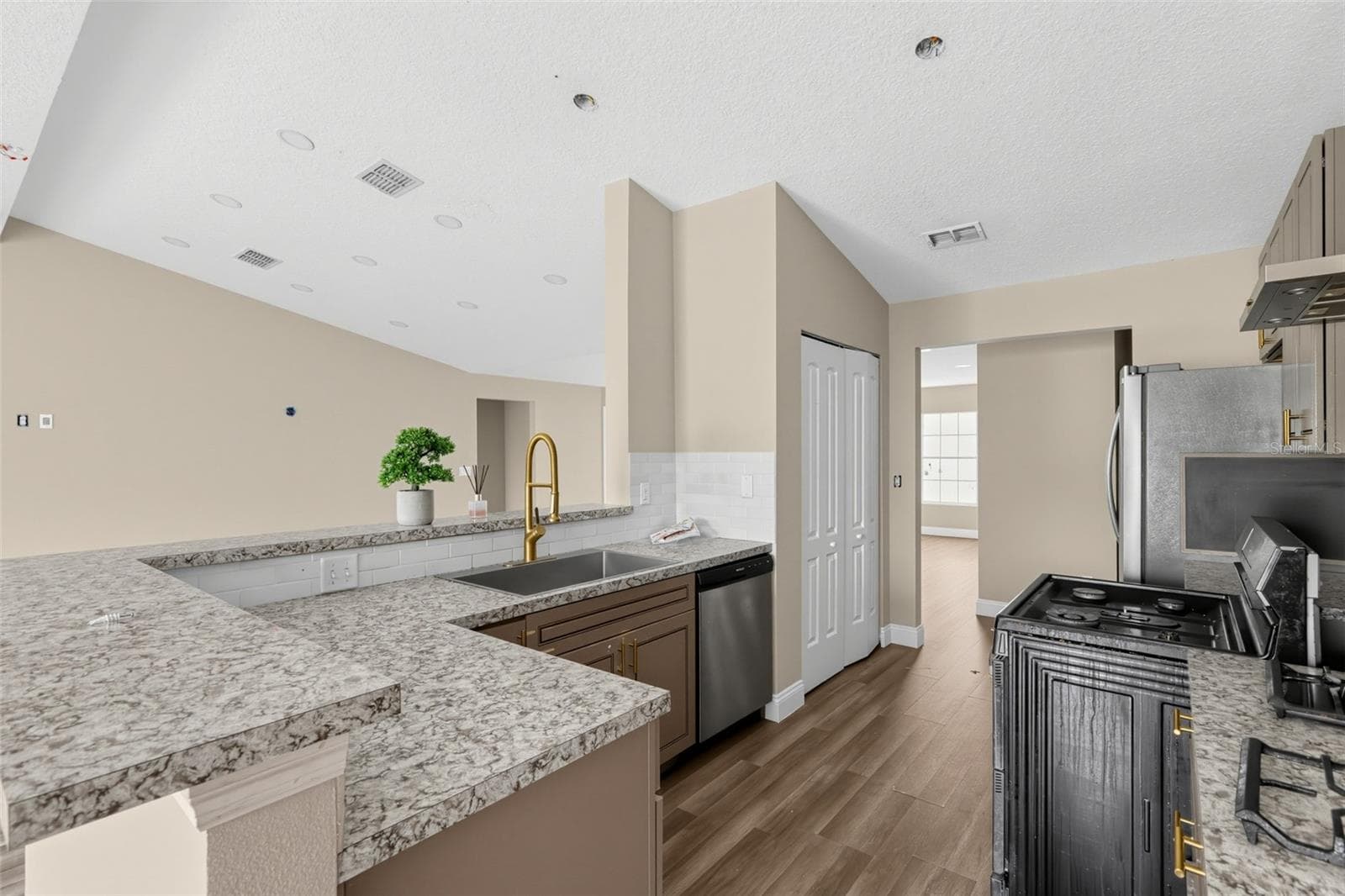 Single Family Residence at 10 RIVIERA ESTATES DR, PALM COAST, photo 13 of 30