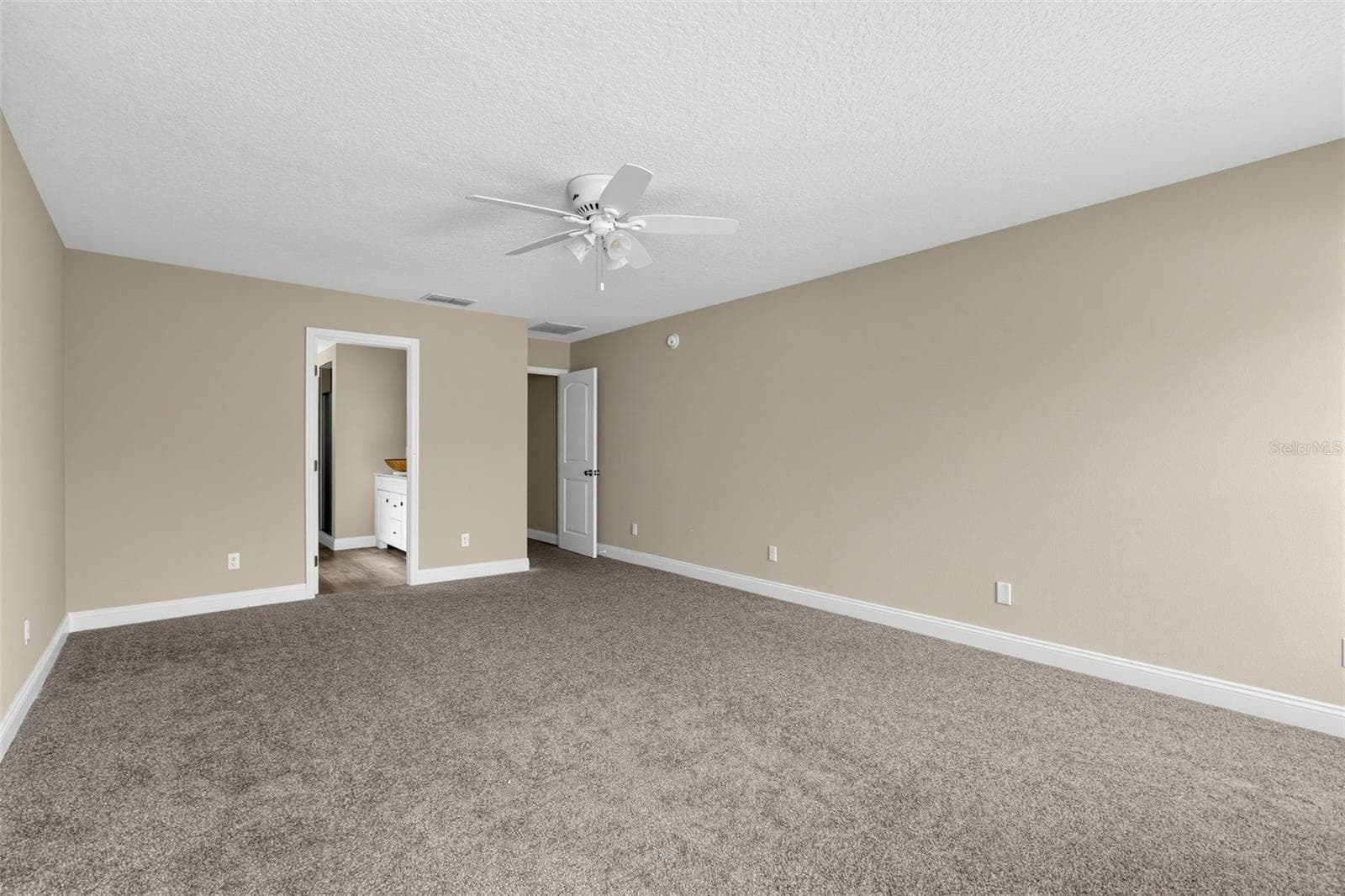 Single Family Residence at 10 RIVIERA ESTATES DR, PALM COAST, photo 15 of 30