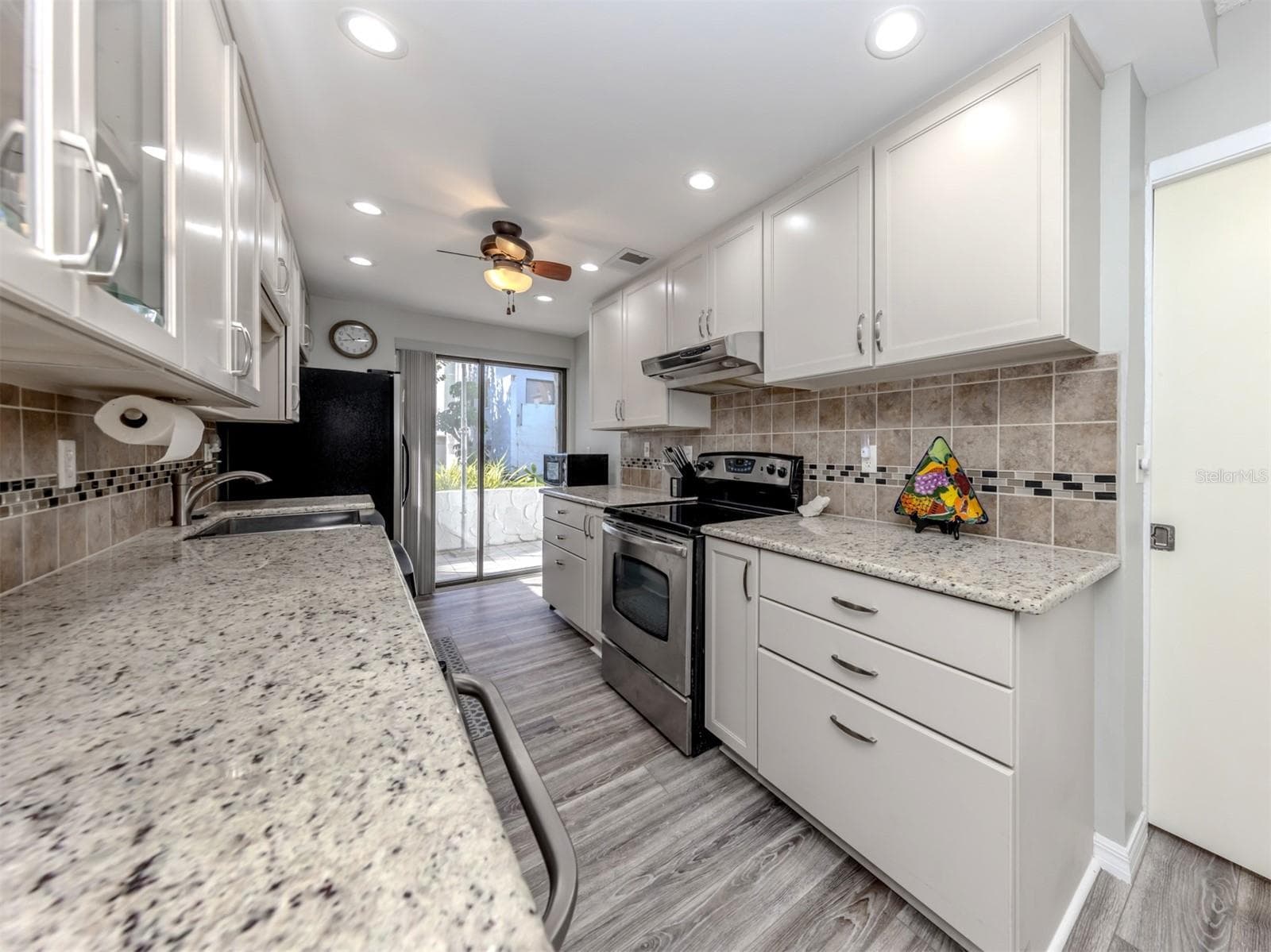 Condominium at 1555 TARPON CENTER DR #140, VENICE, photo 7 of 60