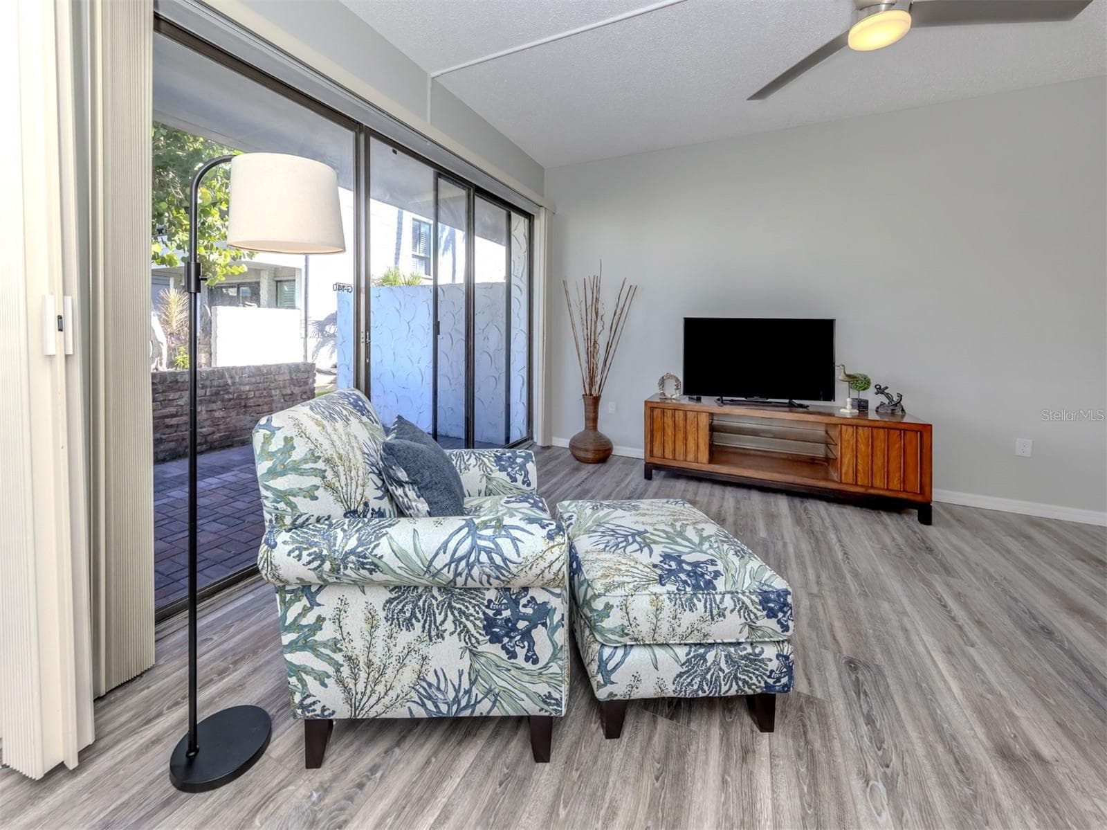 Condominium at 1555 TARPON CENTER DR #140, VENICE, photo 14 of 60