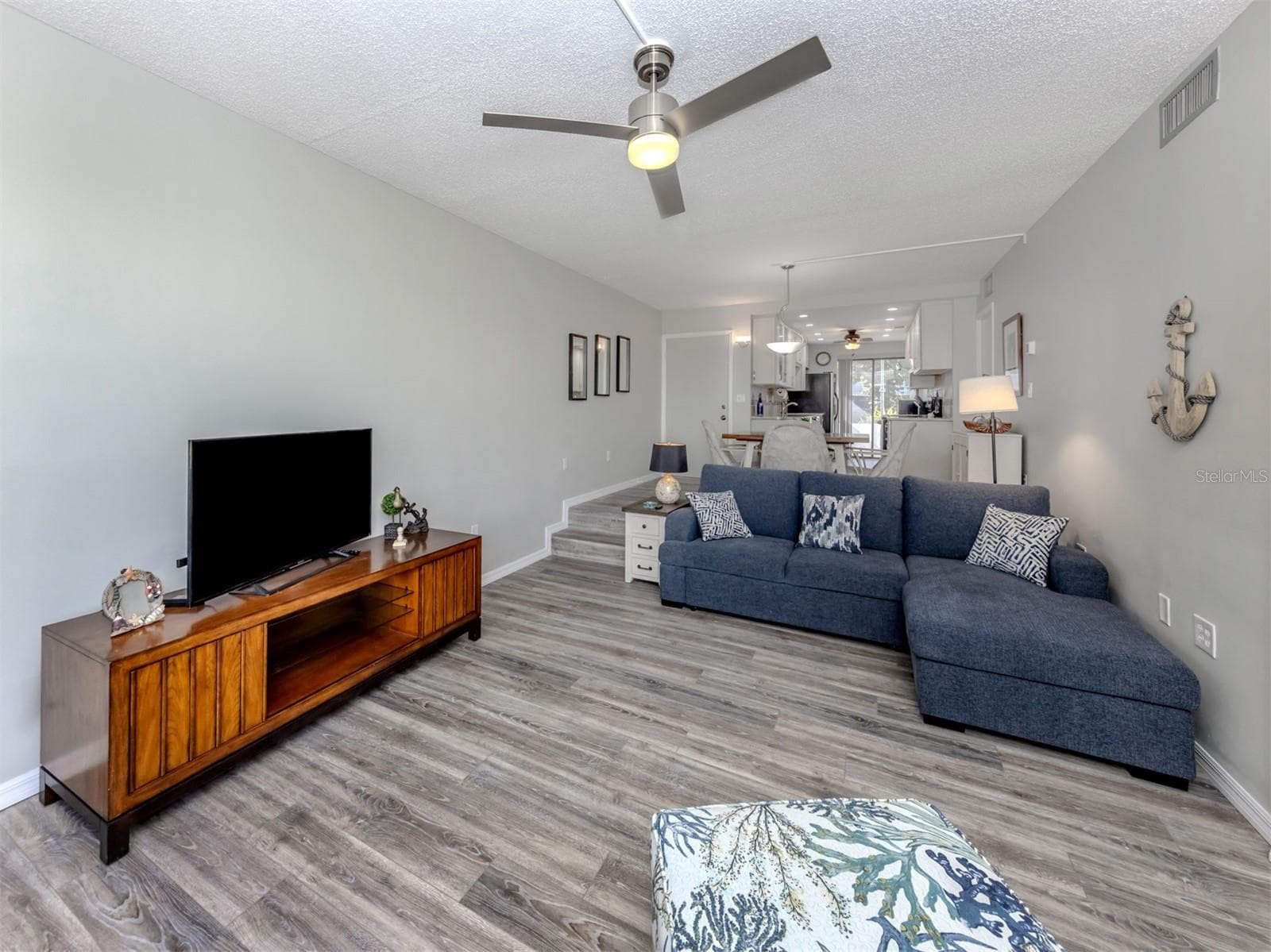 Condominium at 1555 TARPON CENTER DR #140, VENICE, photo 15 of 60