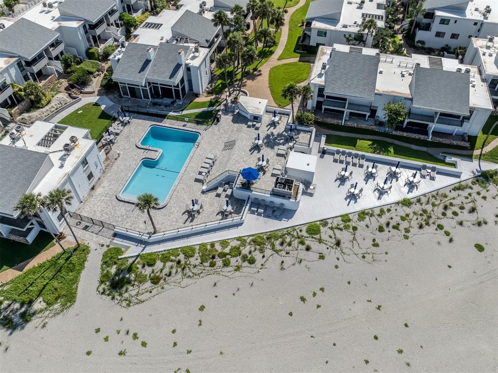 Condominium at 1555 TARPON CENTER DR #140, VENICE, photo 30 of 60