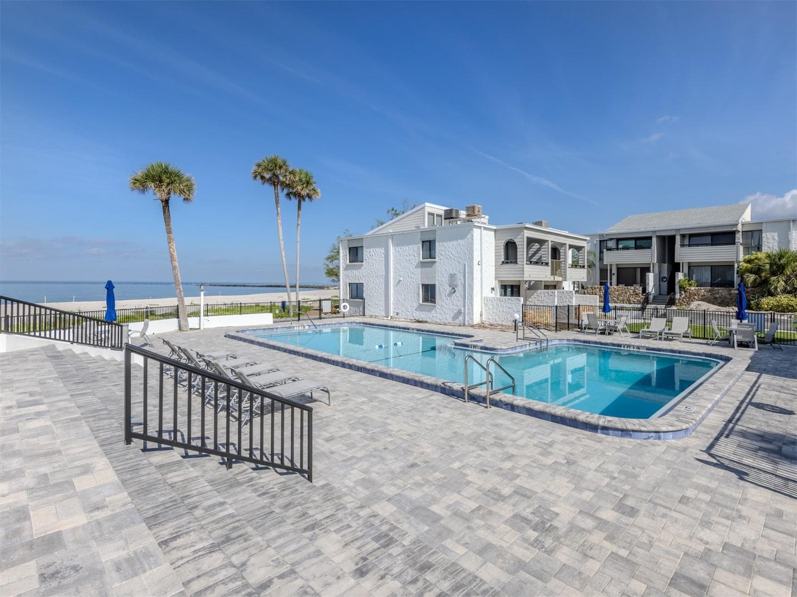 Condominium at 1555 TARPON CENTER DR #140, VENICE, photo 38 of 60