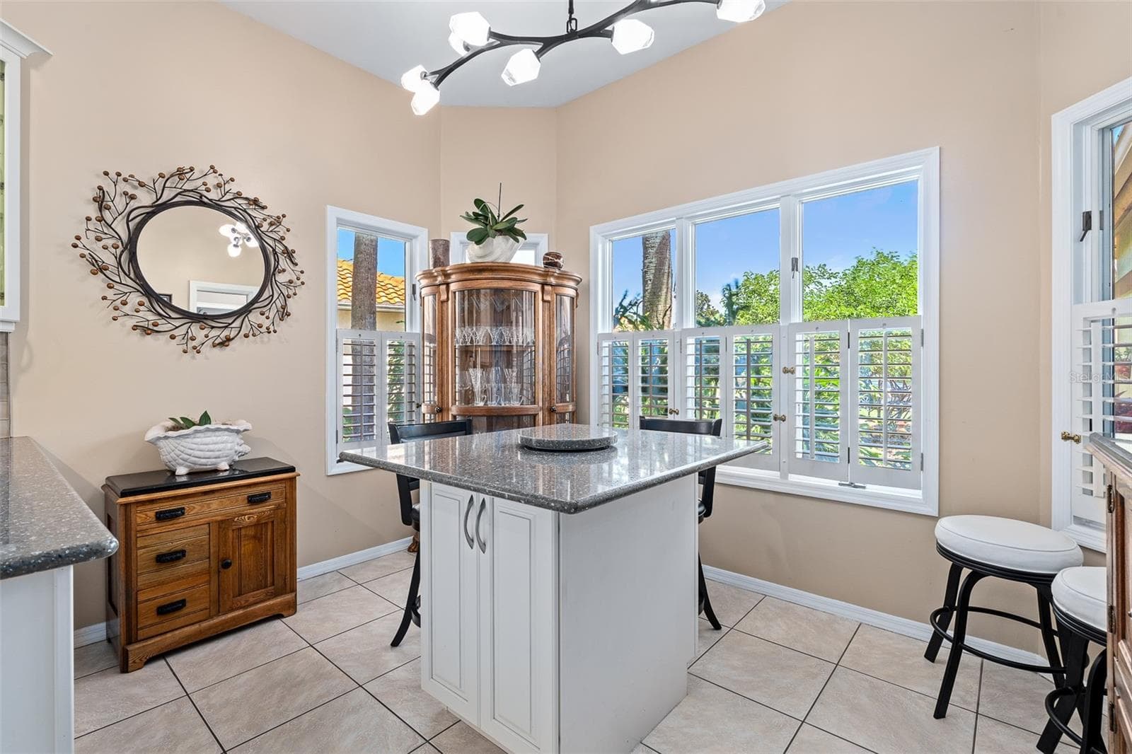 Eat in Kitchen - 410 LONG COVE CT, ORMOND BEACH