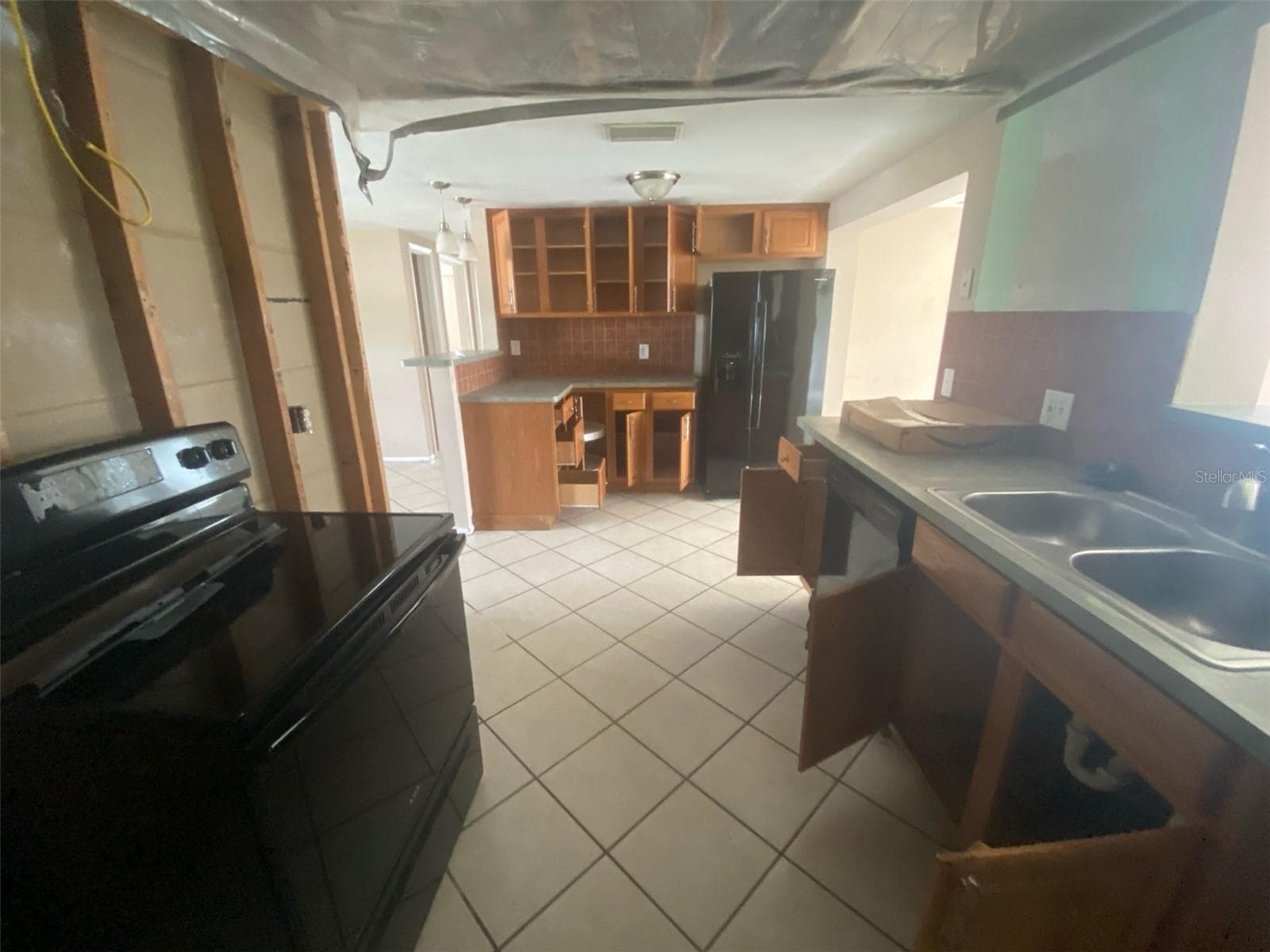 Single Family Residence at 7600 TOPAY LN, PORT RICHEY, photo 2 of 5