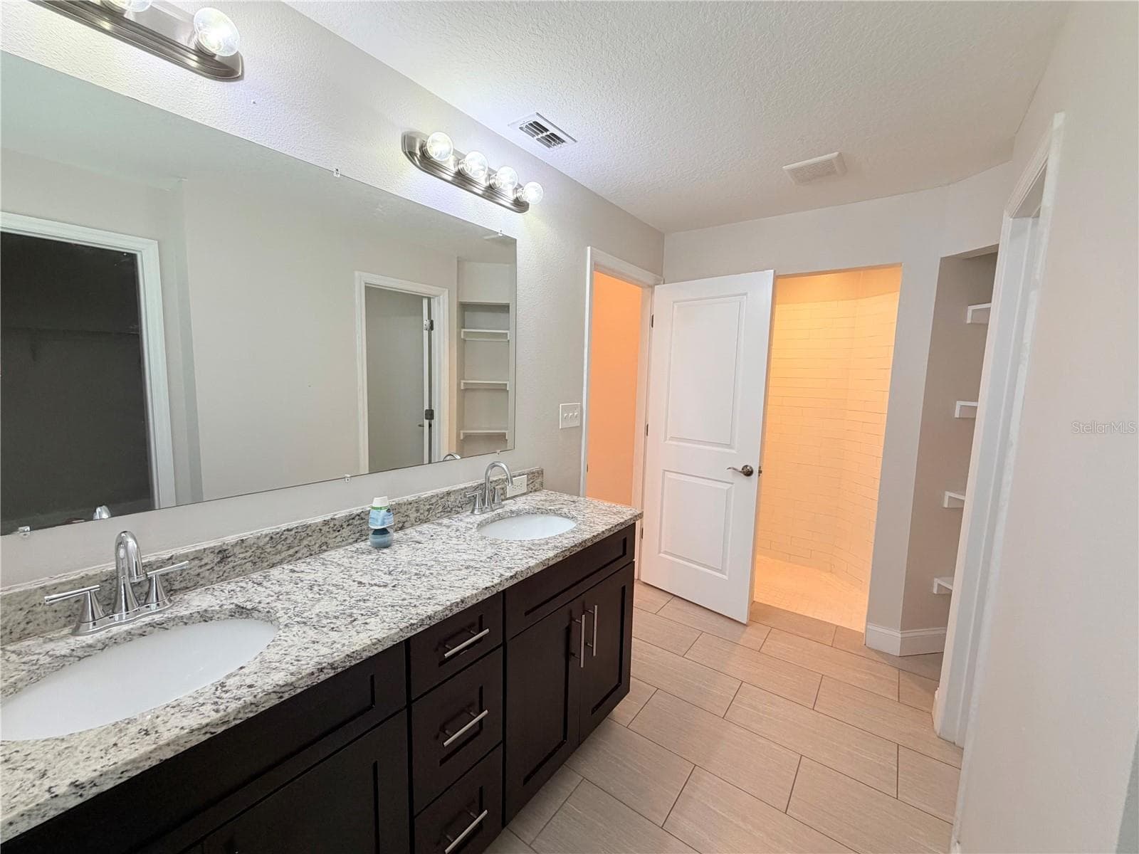 Single Family Residence at 3124 N COVINGTON DR, DELTONA, photo 15 of 23