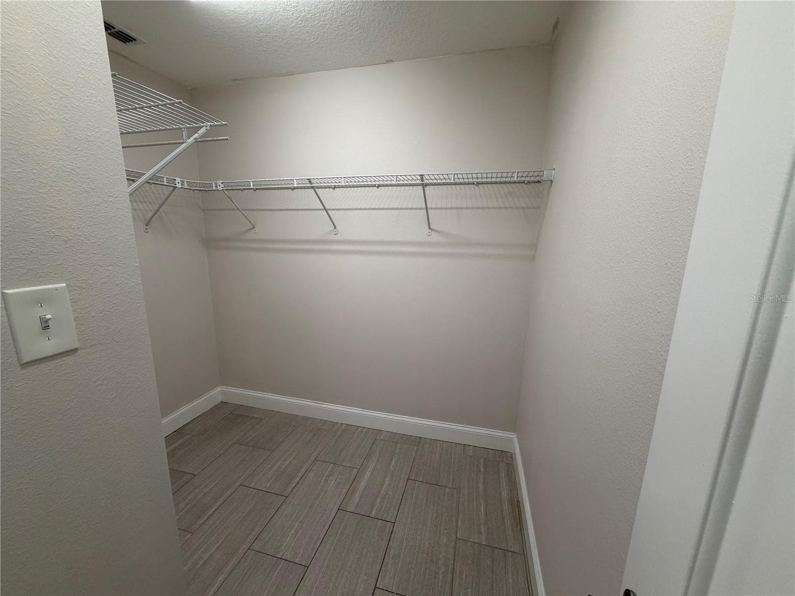 Single Family Residence at 3124 N COVINGTON DR, DELTONA, photo 17 of 23