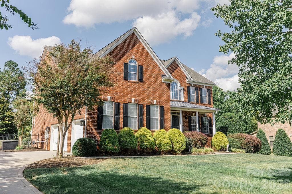 Single Family Residence at 8341 Carly Lane, Mint Hill, photo 3 of 49