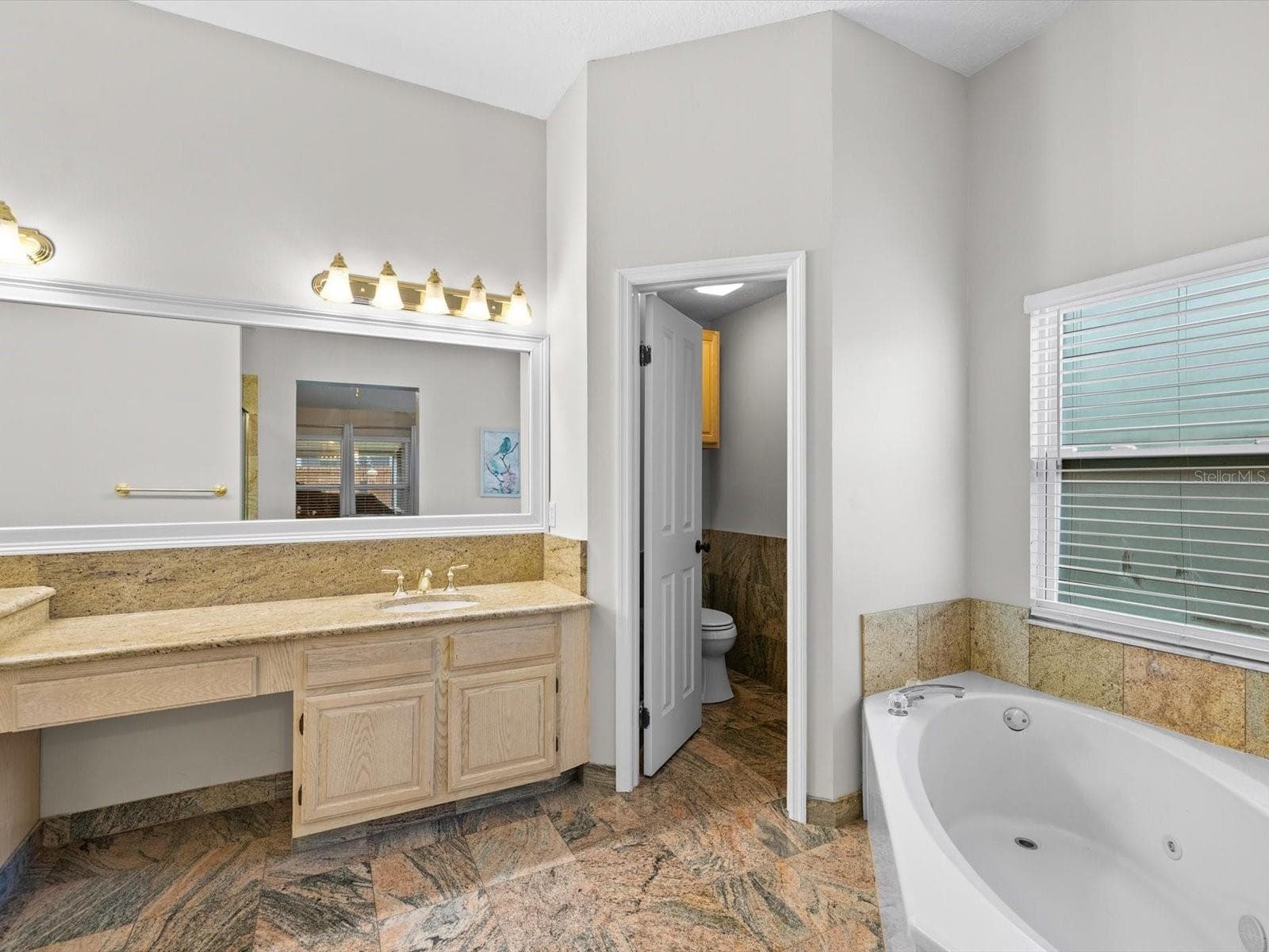 Single Family Residence at 5416 WINDBRUSH DR, TAMPA, photo 20 of 63