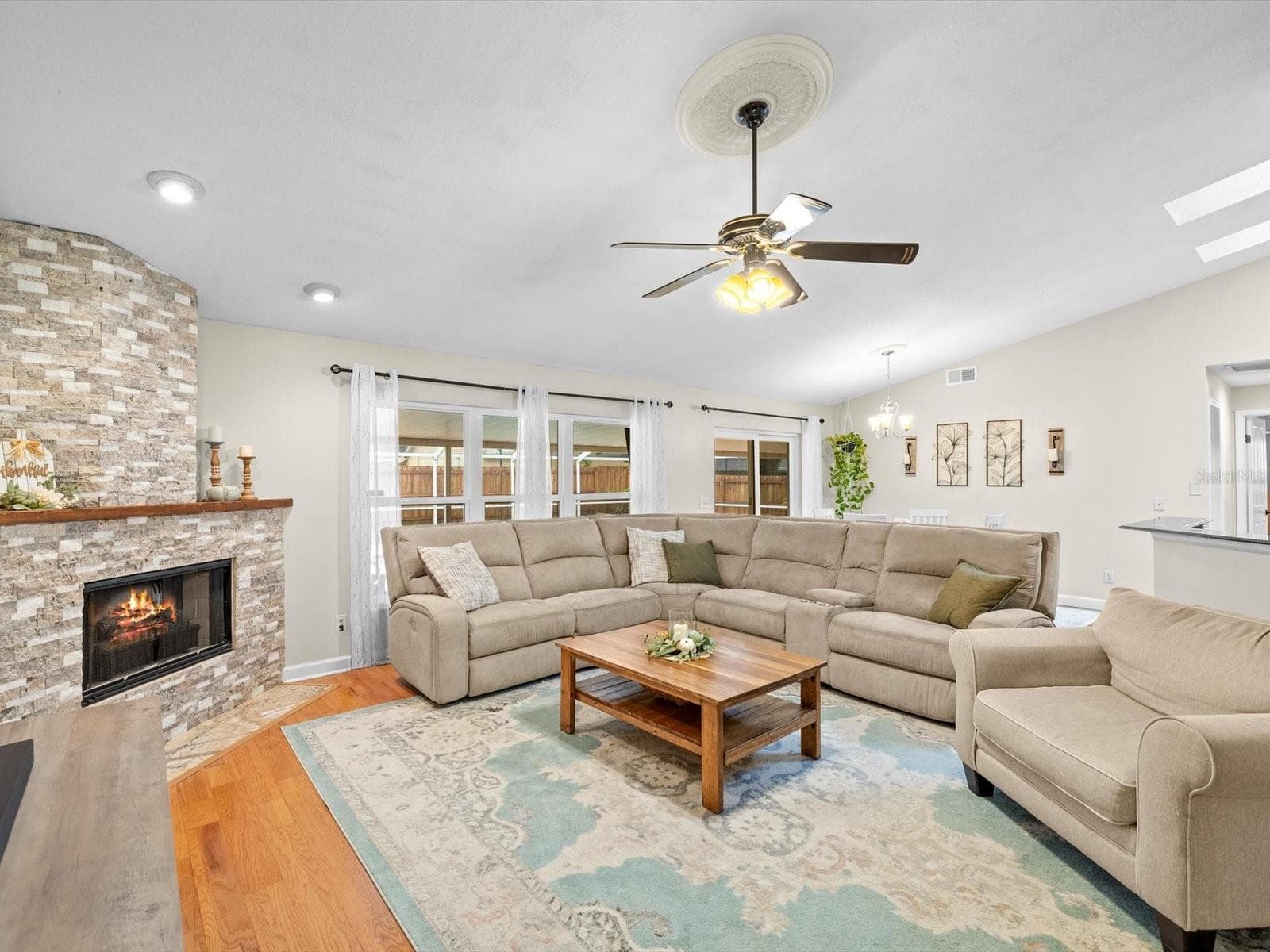 Single Family Residence at 5416 WINDBRUSH DR, TAMPA, photo 37 of 63