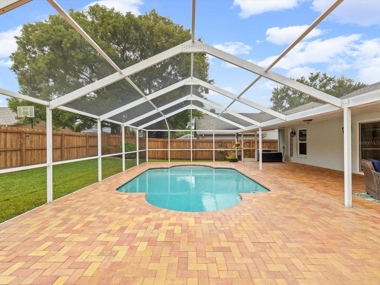 Single Family Residence at 5416 WINDBRUSH DR, TAMPA, photo 43 of 63