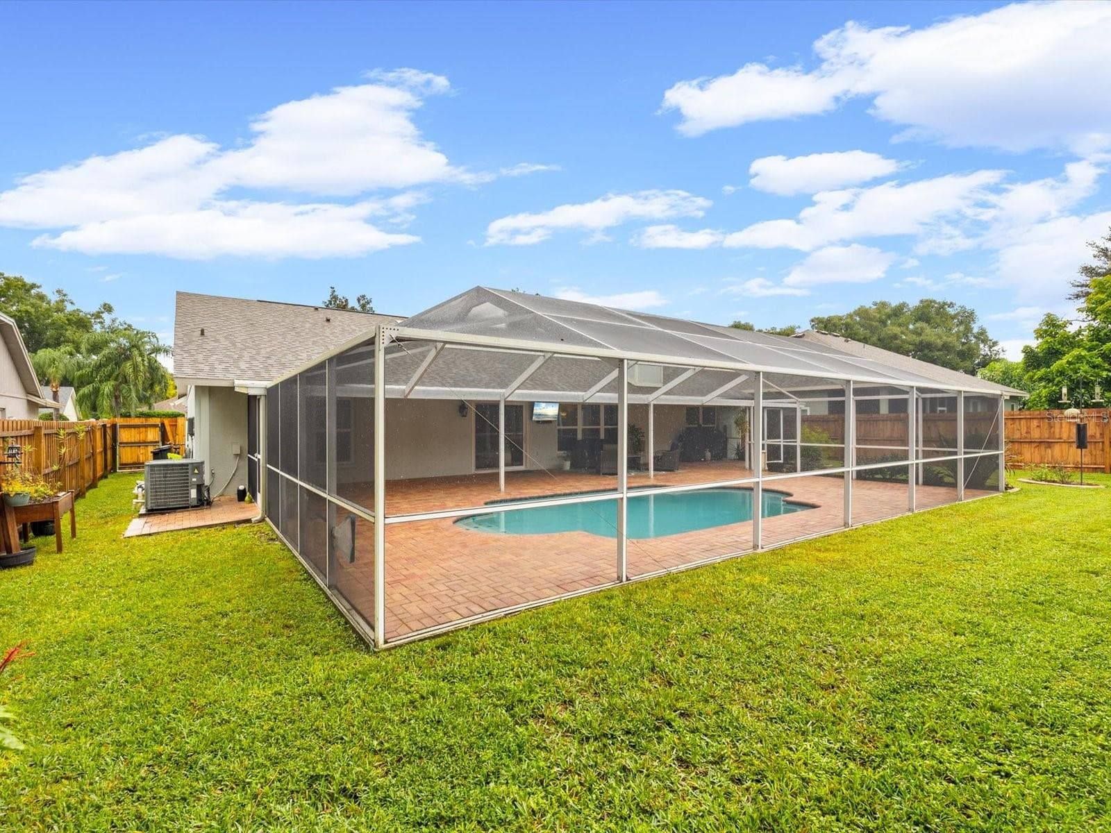 Single Family Residence at 5416 WINDBRUSH DR, TAMPA, photo 45 of 63