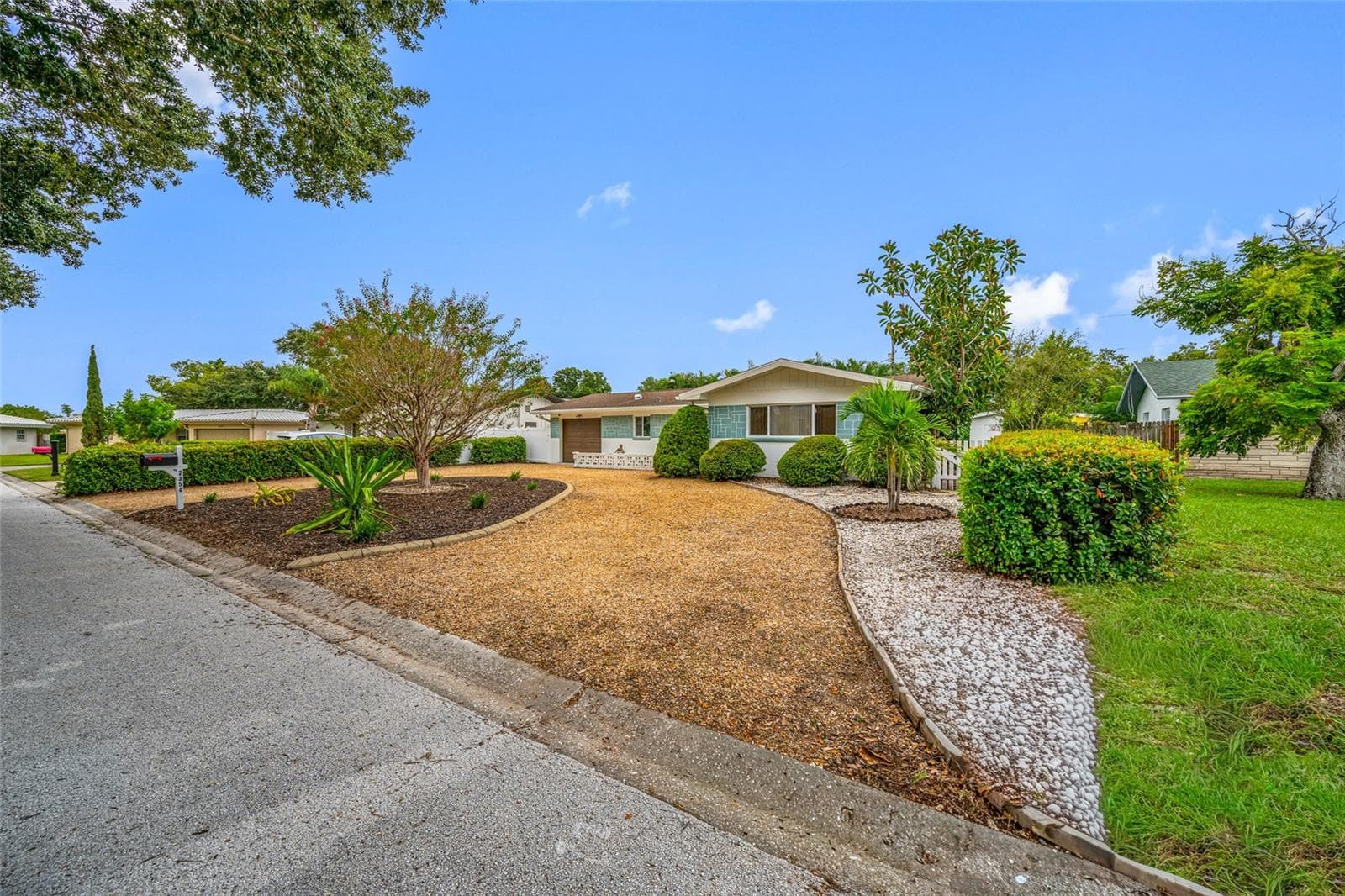 Single Family Residence at 2354 KILGORE DR, LARGO, photo 5 of 59