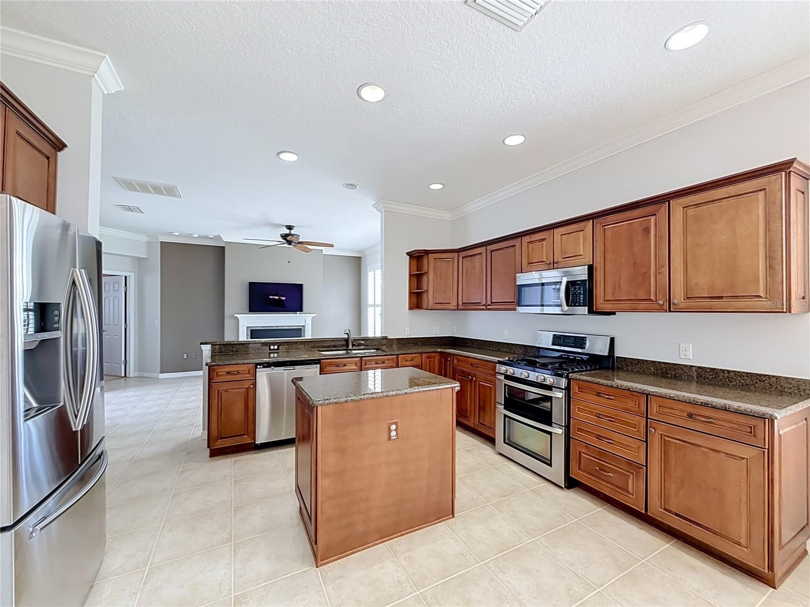 Single Family Residence at 4719 HERITAGE TRL, LEESBURG, photo 13 of 56