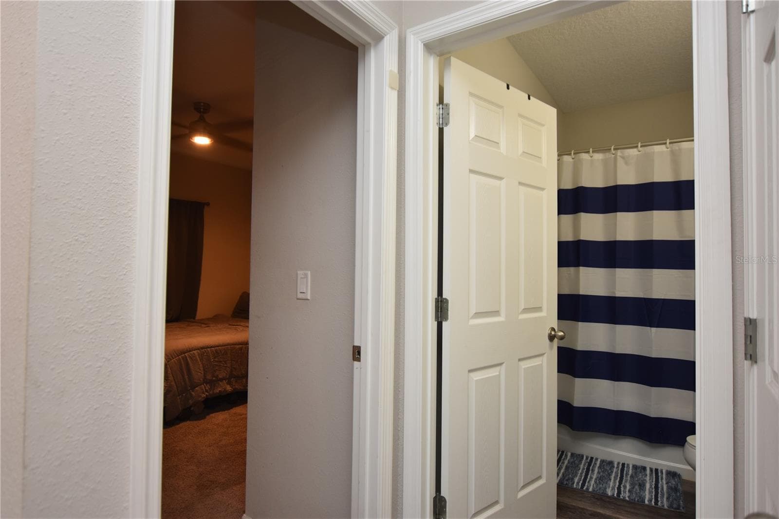Single Family Residence at 5685 ARLINGTON RIVER DR, LAKELAND, photo 7 of 65
