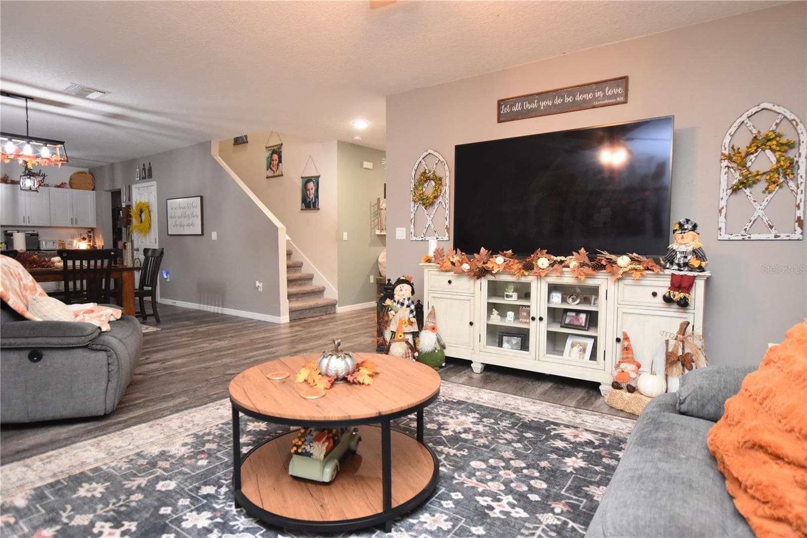 Single Family Residence at 5685 ARLINGTON RIVER DR, LAKELAND, photo 19 of 65