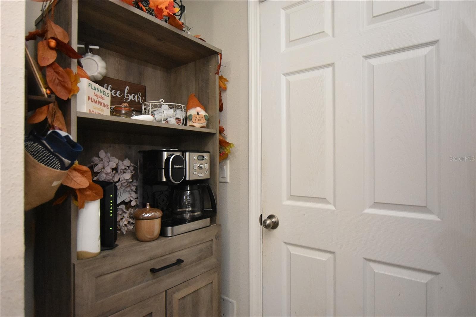 Single Family Residence at 5685 ARLINGTON RIVER DR, LAKELAND, photo 28 of 65